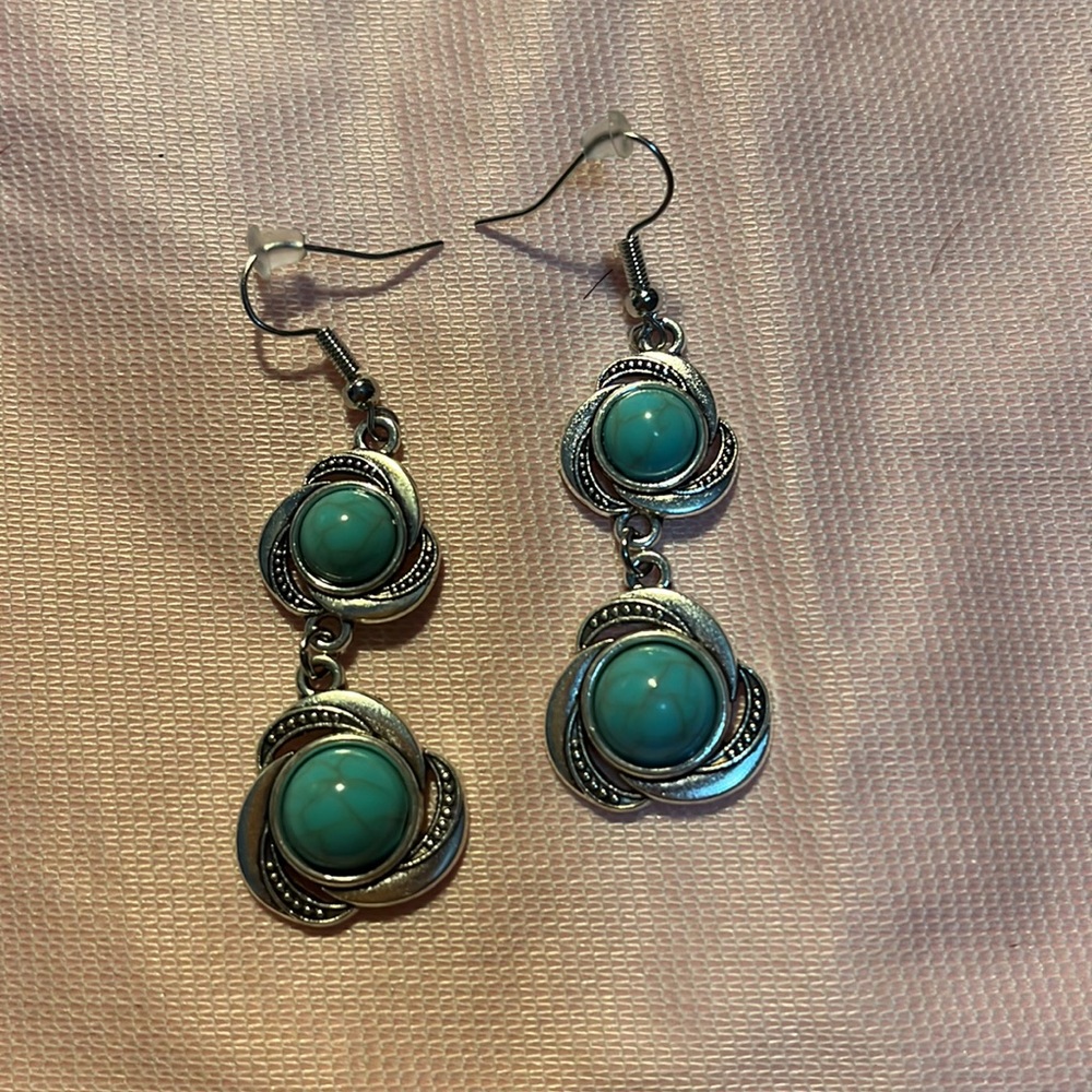 🎁faux Turquoise Anklet and earrings .NWOT - Picture 4 of 8